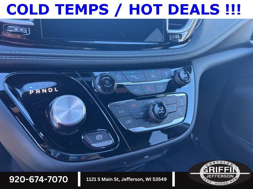 2026 Chrysler Pacifica Select AWD !!!