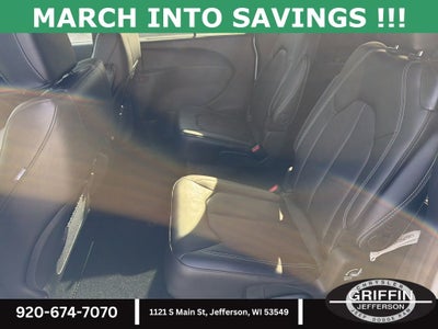 2026 Chrysler Pacifica Select AWD !!!