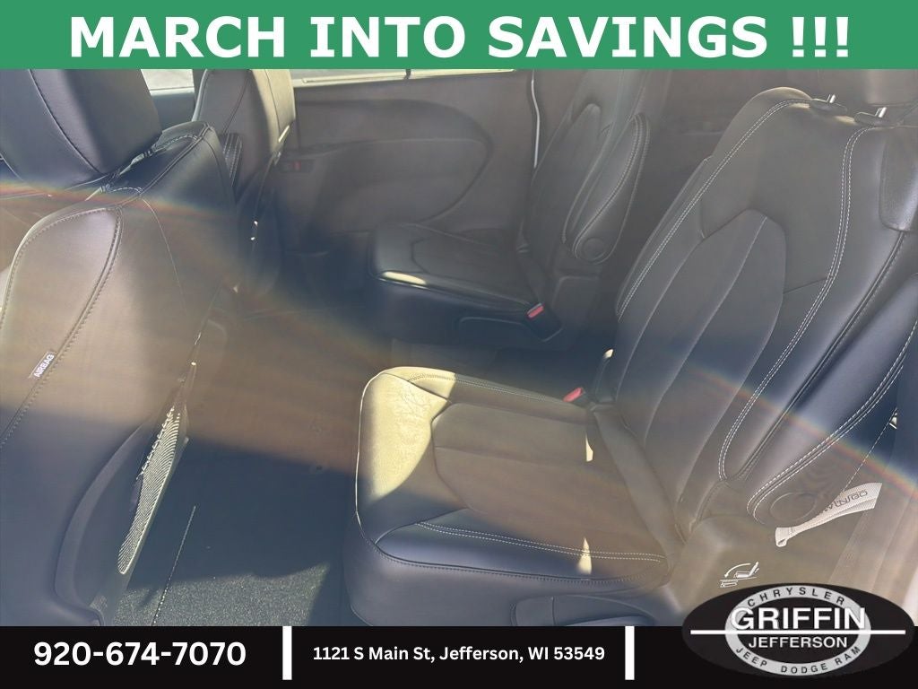 2026 Chrysler Pacifica Select AWD !!!