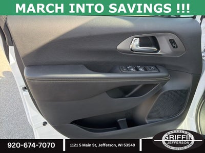 2026 Chrysler Pacifica Select AWD !!!