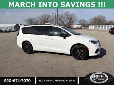 2026 Chrysler Pacifica Select AWD !!!