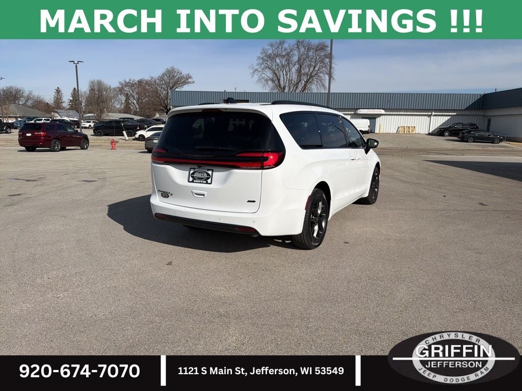 2026 Chrysler Pacifica Select AWD !!!