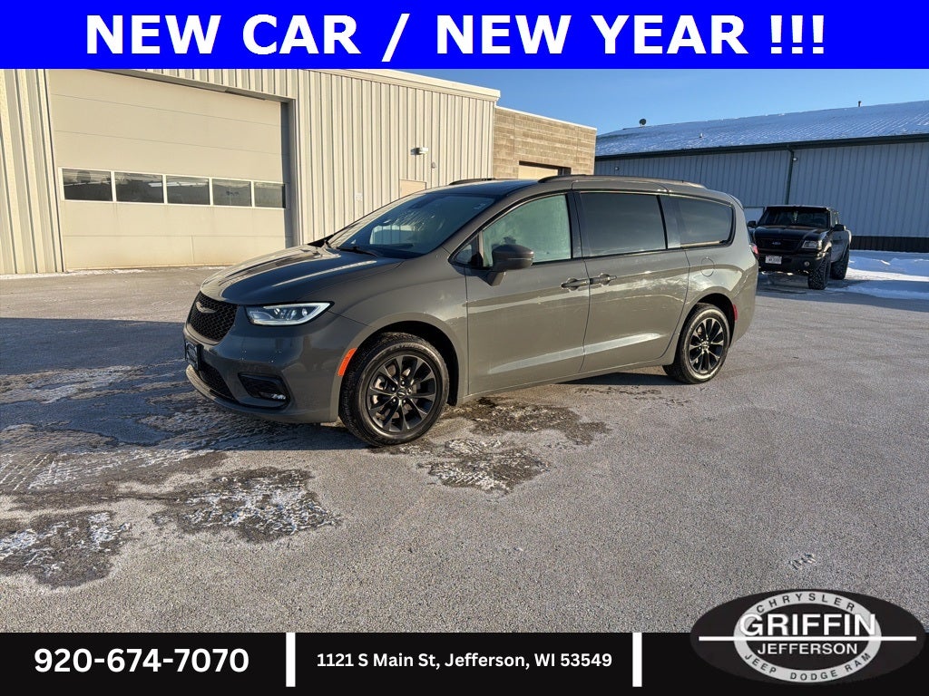 2021 Chrysler Pacifica Touring AWD !!!