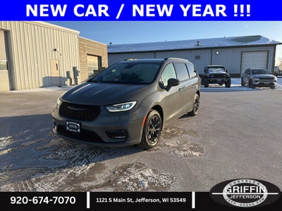 2021 Chrysler Pacifica Touring AWD !!!