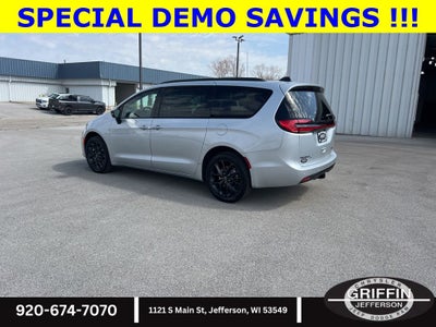 2026 Chrysler Pacifica Limited AWD !!!