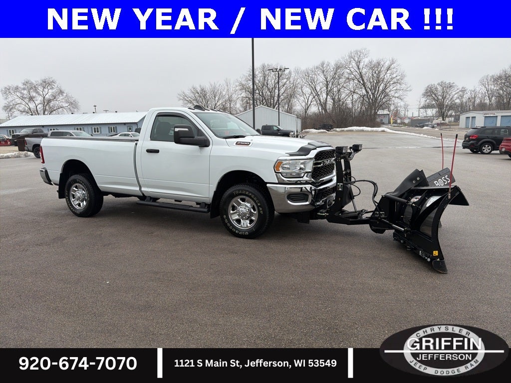 2024 RAM 2500 Tradesman $13,000 BOSS PLOW INCLUDED !!!
