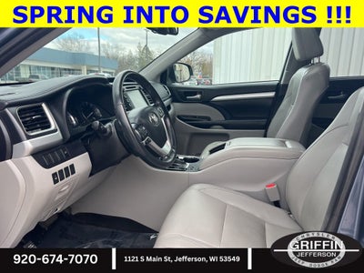 2015 Toyota Highlander XLE V6 AWD !!!