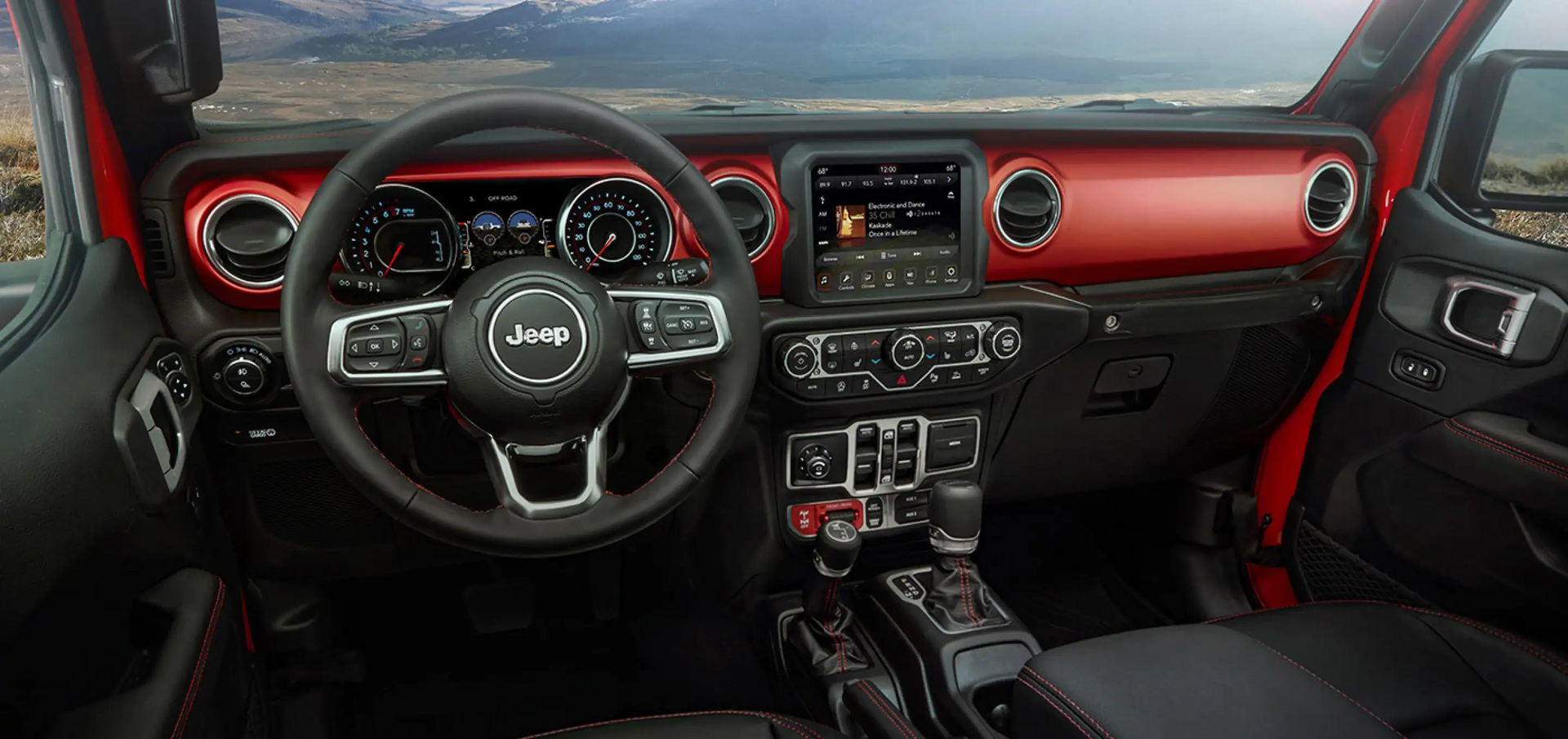 Dashboard and steering of the 2023 Jeep Gladiator.